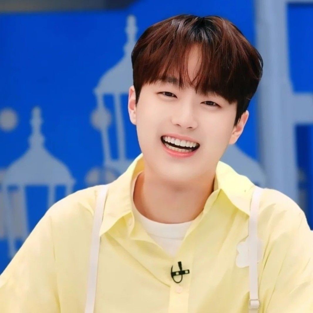 이찬원 최근 활동샷