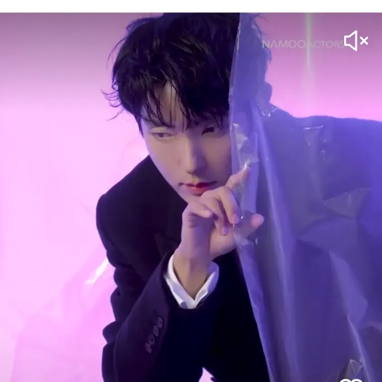 Foto terbaru dari Lee Joongi