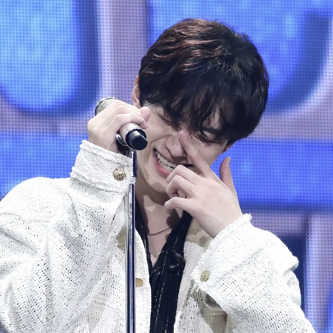 イ・ジュノのビハインドカット