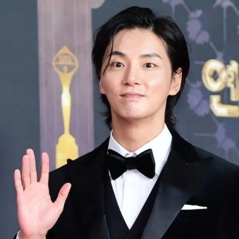 A moment captured by a fan of Yoon Shiyoon