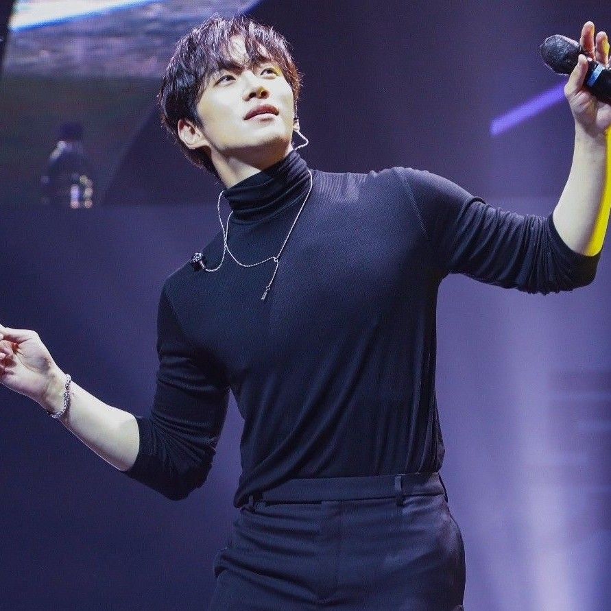 粉絲拍下的李俊昊瞬間