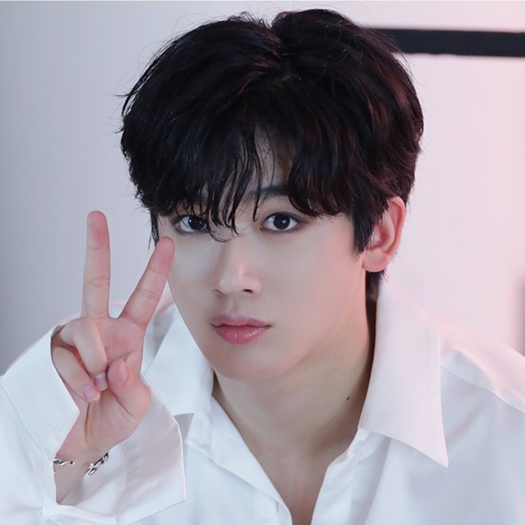 Recent activity shot of Kim Yohan