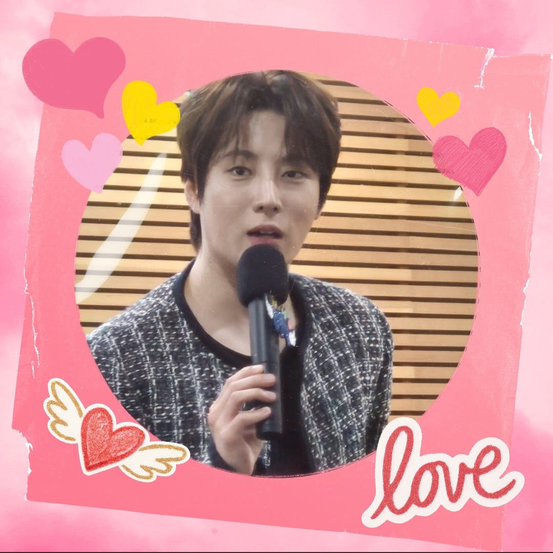 粉絲拍下的金俊賢瞬間