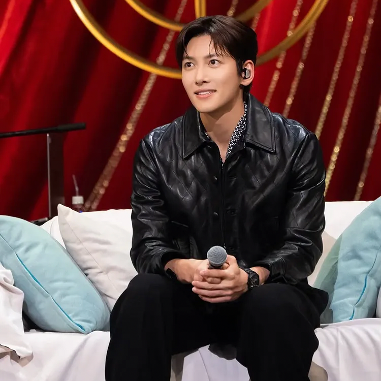 A moment captured by a fan of Ji Changwook