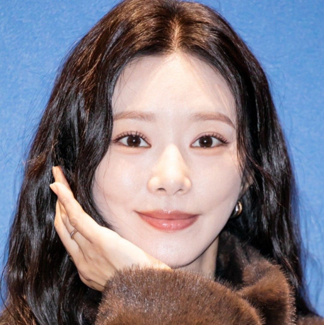 Recent activity shot of Lee Joobeen