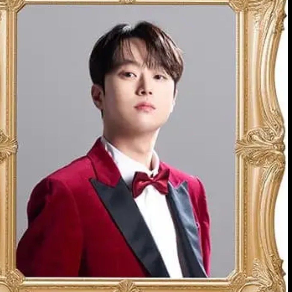 이찬원의 최신 사진