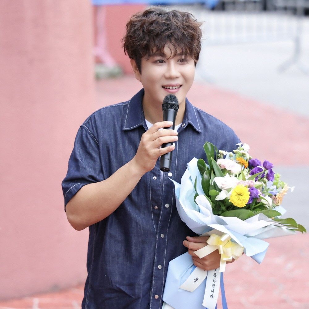 Recent activity shot of Jin Haesung