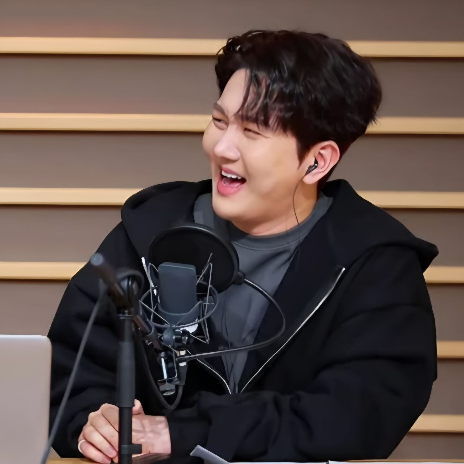 김수찬의 비하인드 컷