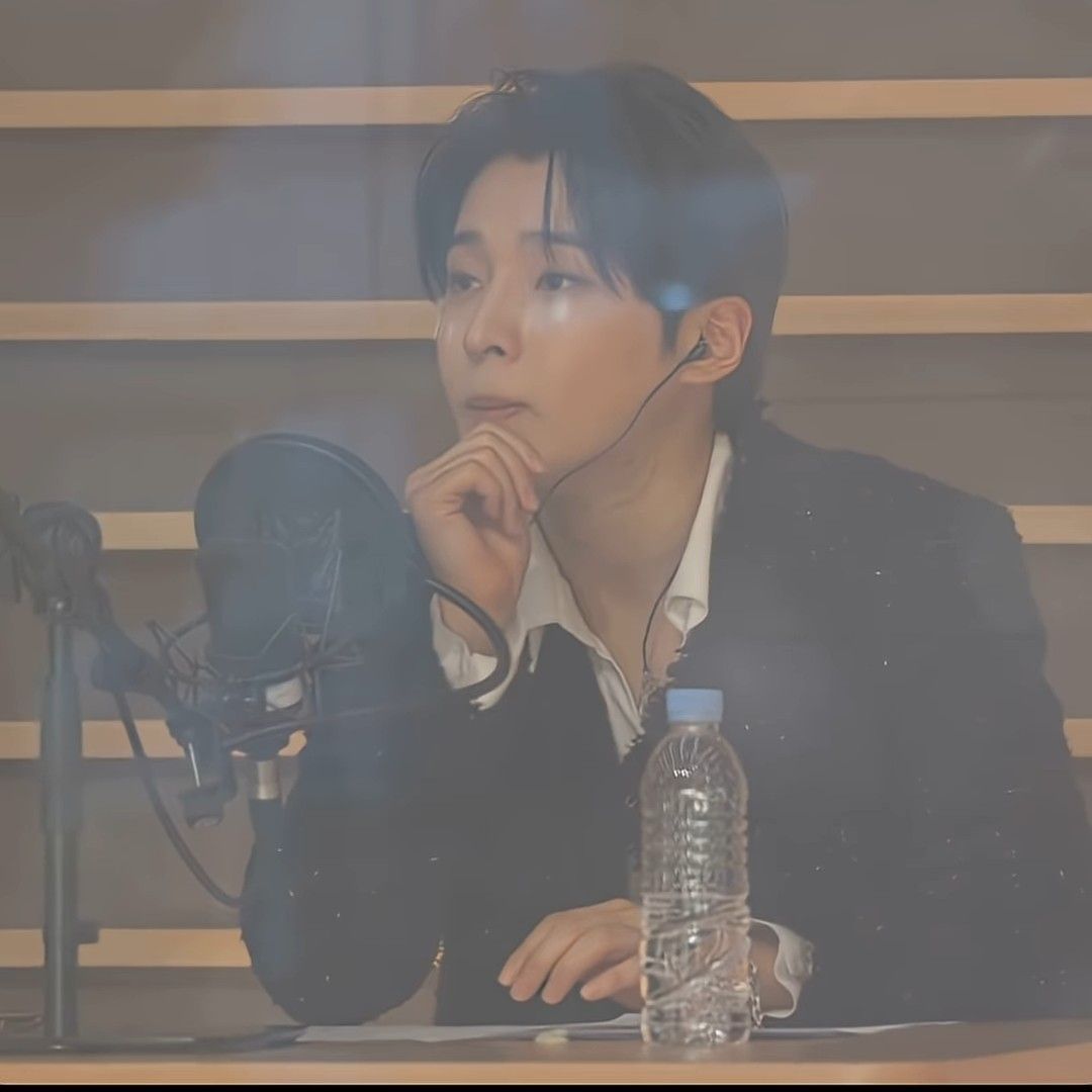 Behind-the-scenes cut of Seong Ri