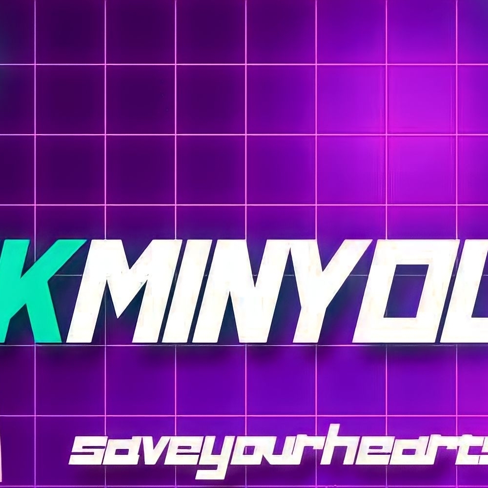 Momen yang diabadikan oleh penggemar Park Minyoung