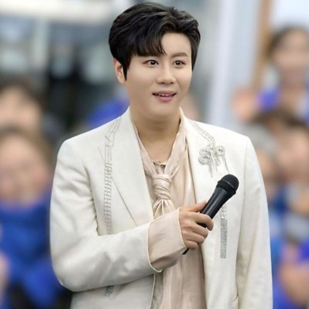 Behind-the-scenes cut of Jin Haesung