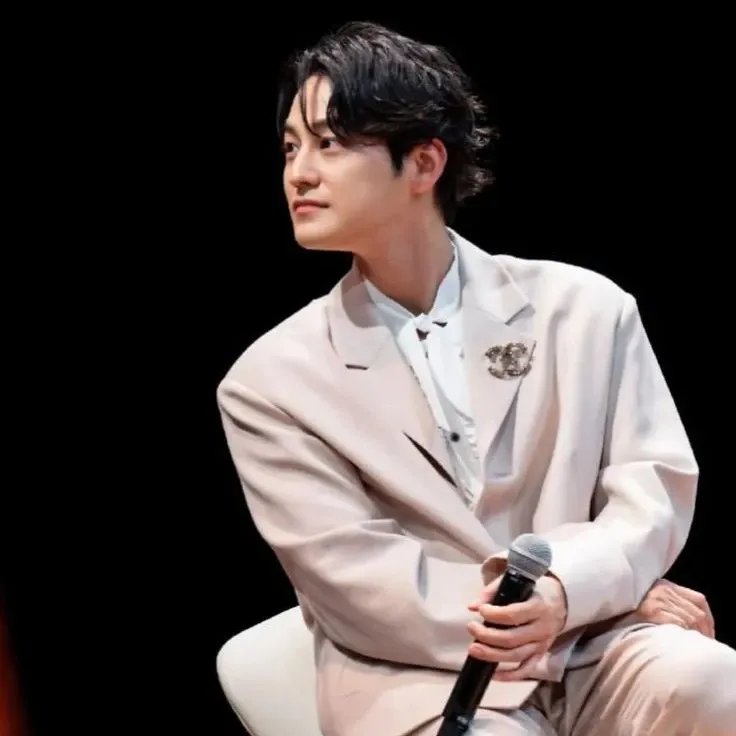 Foto terbaru dari Kim Bum