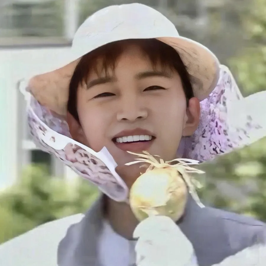 Cuplikan di balik layar dari Lim Youngwoong