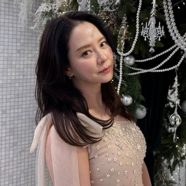 송지효 최근 활동샷