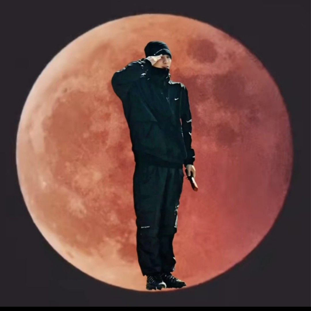 A moment captured by a fan of Jeong Dongwon