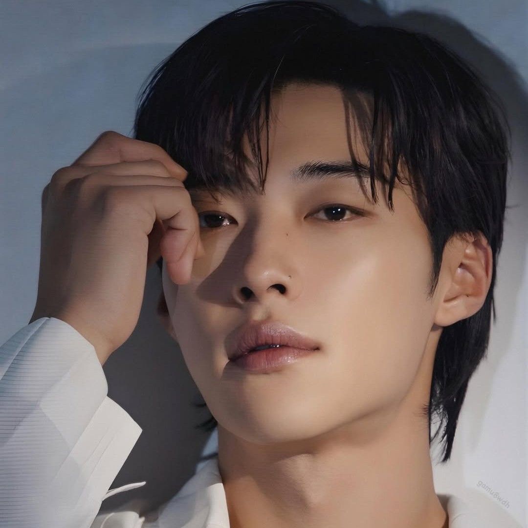 Behind-the-scenes cut of Woo Dohwan