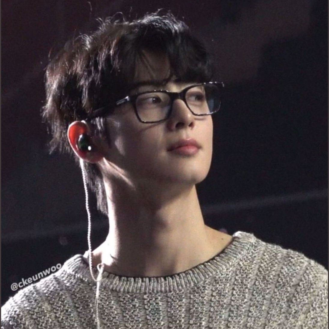 チャ・ウヌの最近の活動ショット