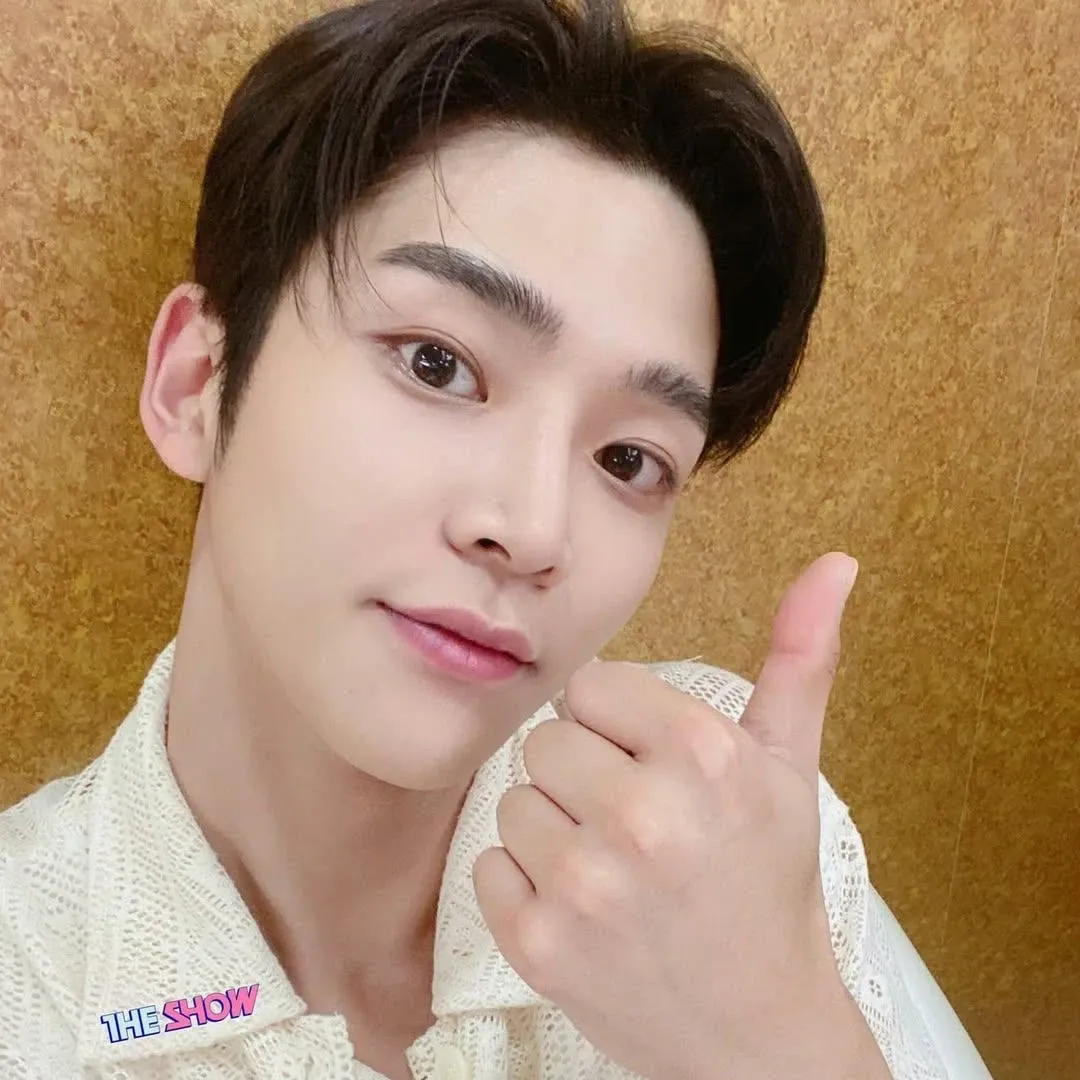 Momen yang diabadikan oleh penggemar Rowoon