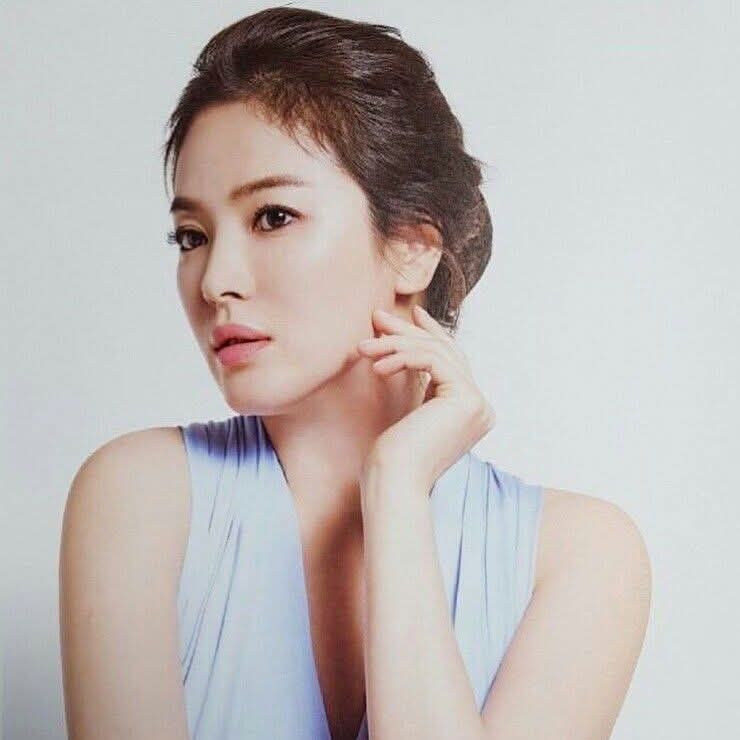 A moment captured by a fan of Song Hyekyo