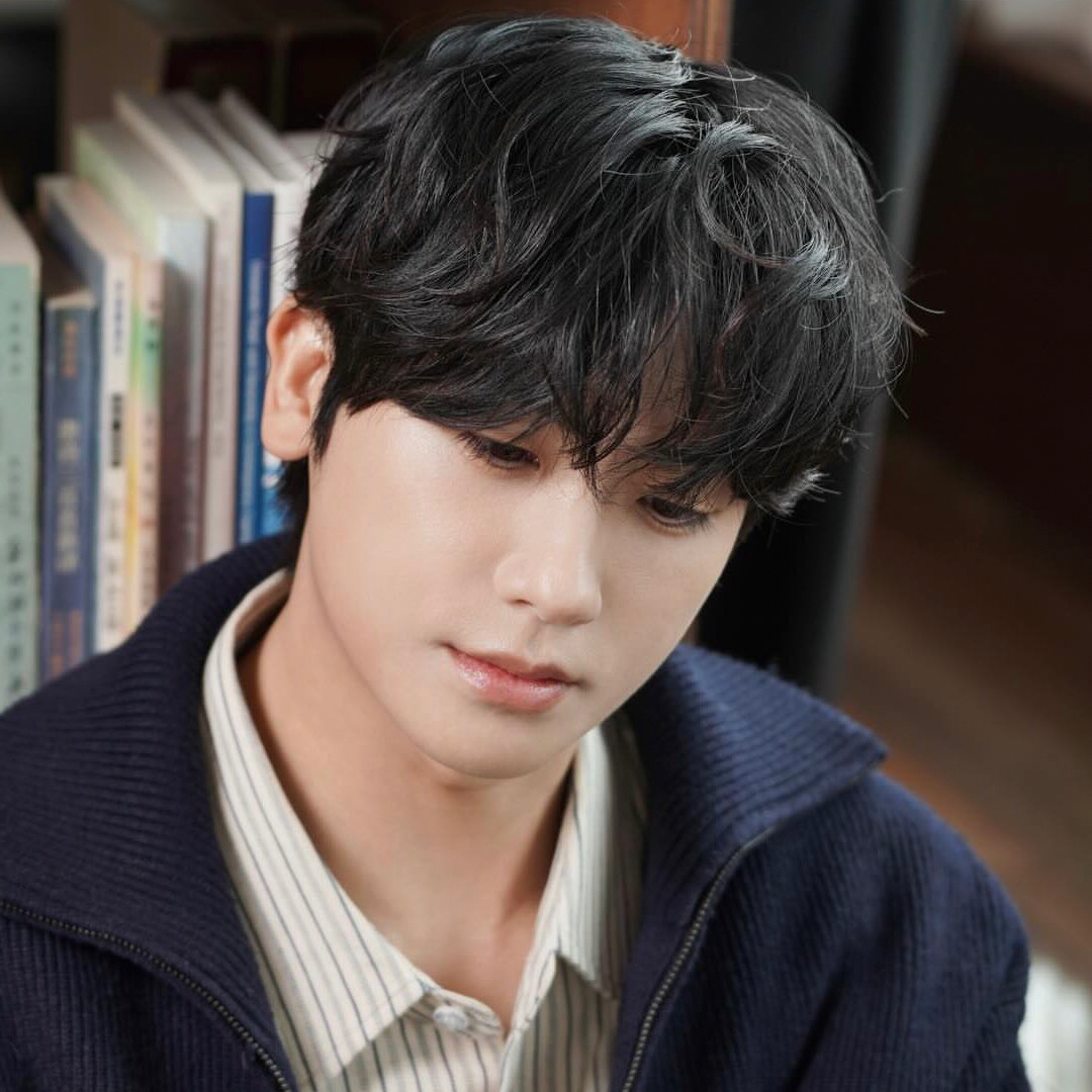 Latest photo of Park Hyungsik