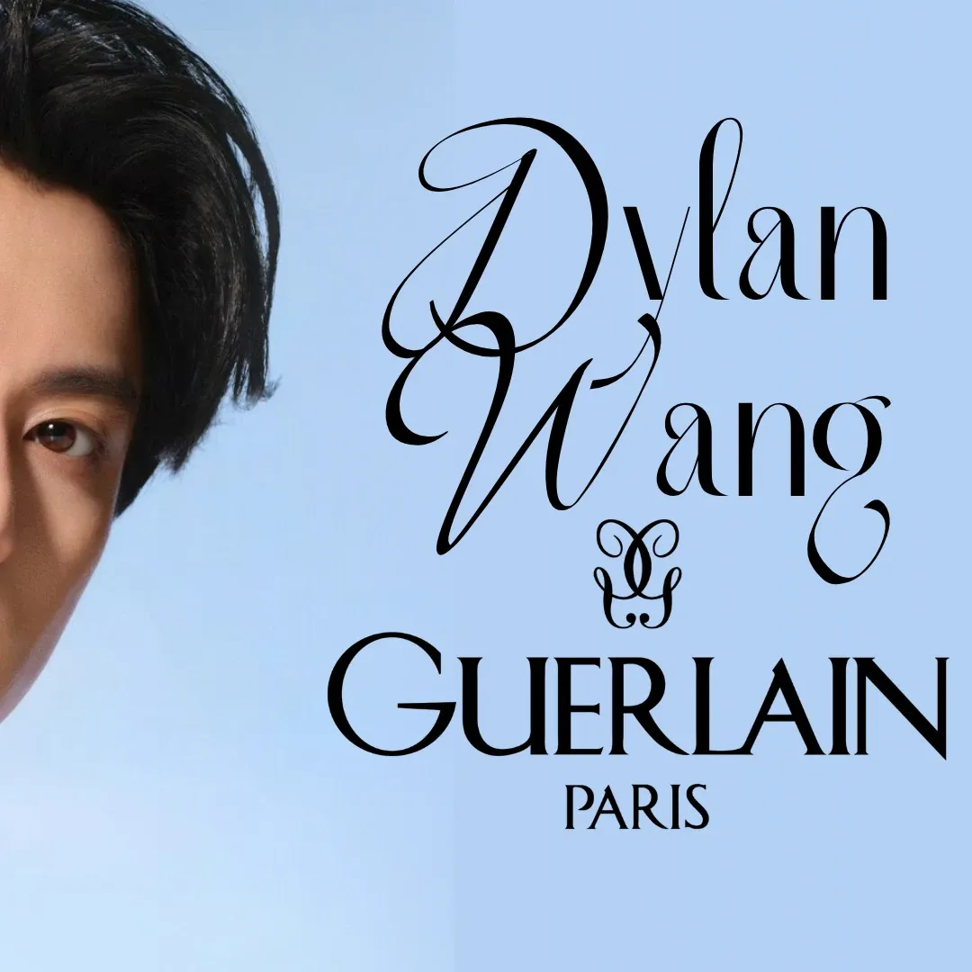 A moment captured by a fan of Dylan Wang