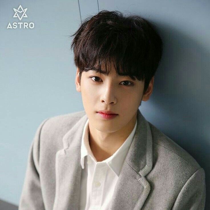 Latest photo of Cha Eunwoo