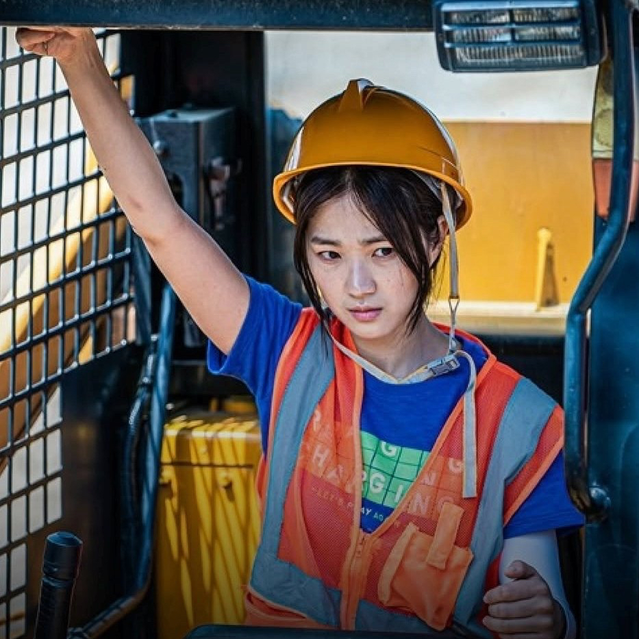 Behind-the-scenes cut of Kim Hyeyoon