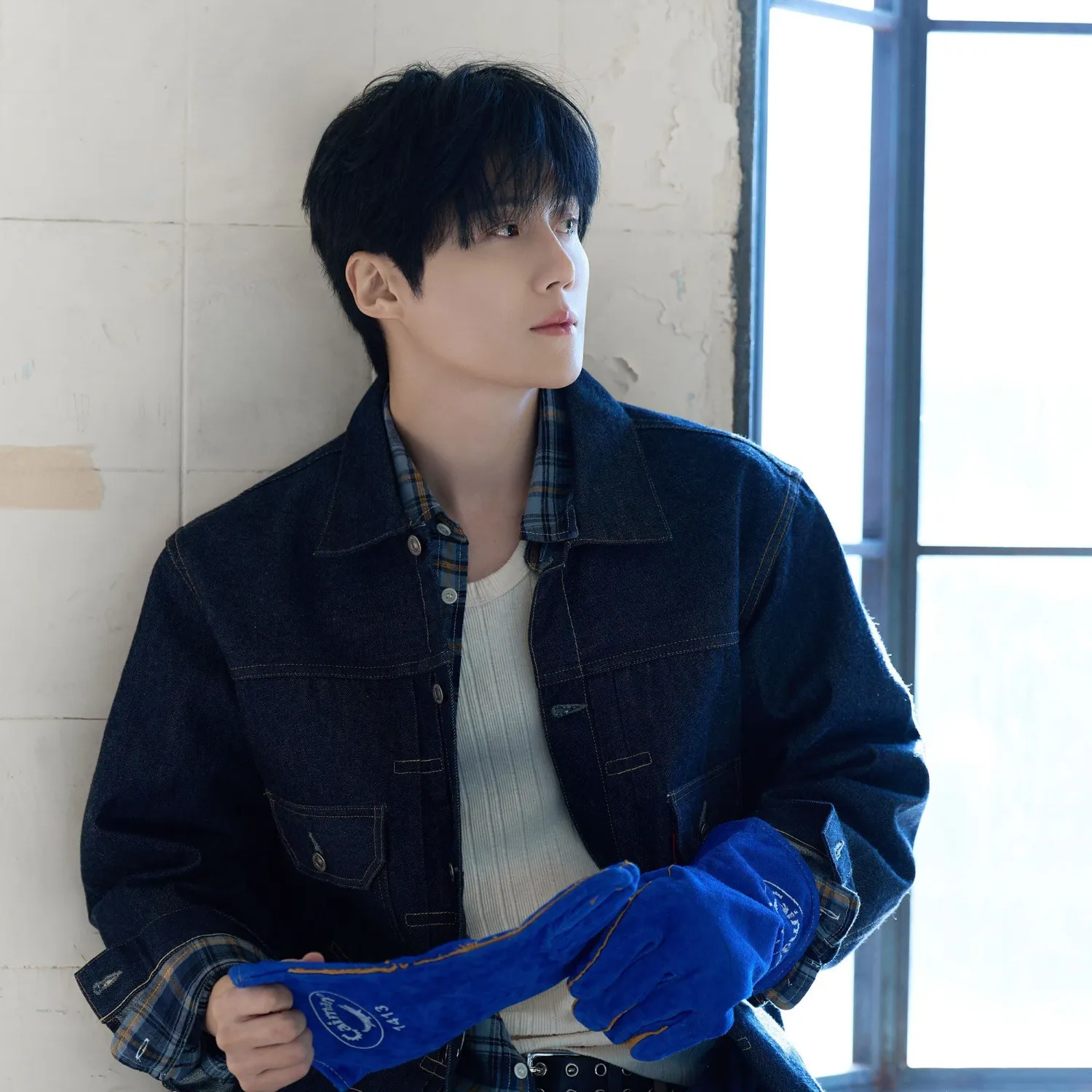 Behind-the-scenes cut of Kim Seonho