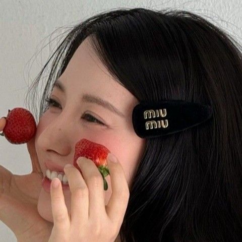 A moment captured by a fan of Bona