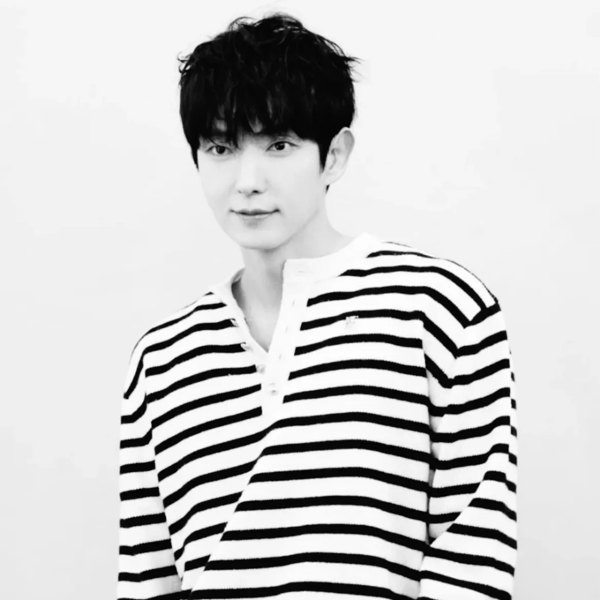 A moment captured by a fan of Lee Joongi