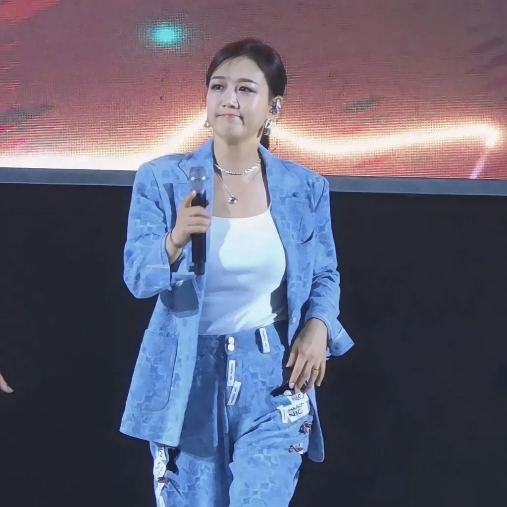 Latest photo of Jang Yoonjeong