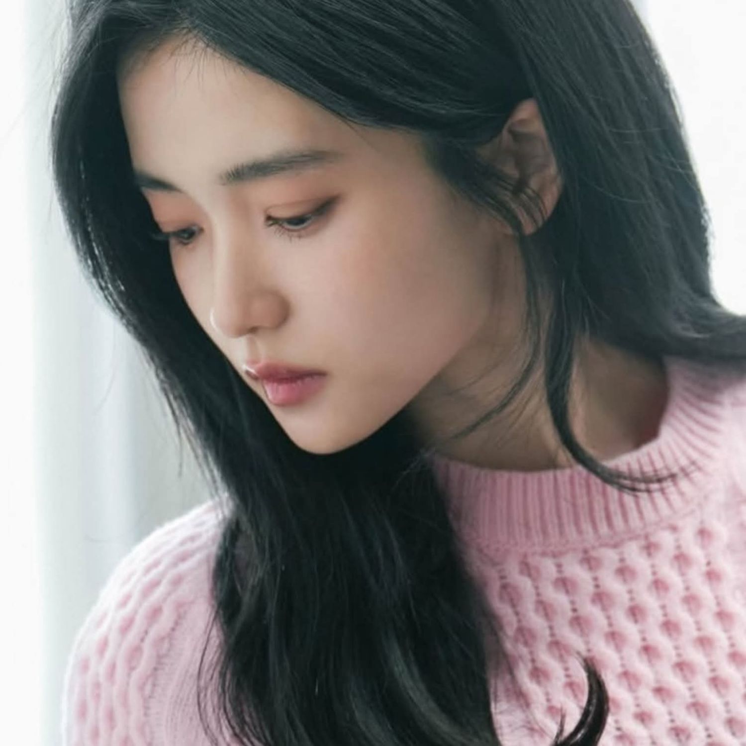 Behind-the-scenes cut of Kim Taeri