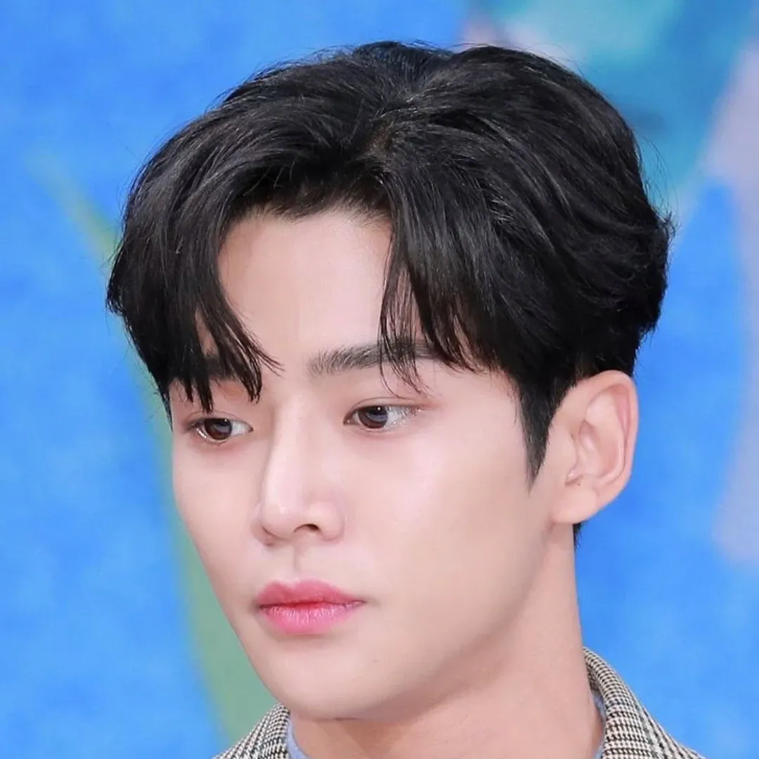 Foto kegiatan terbaru dari Rowoon