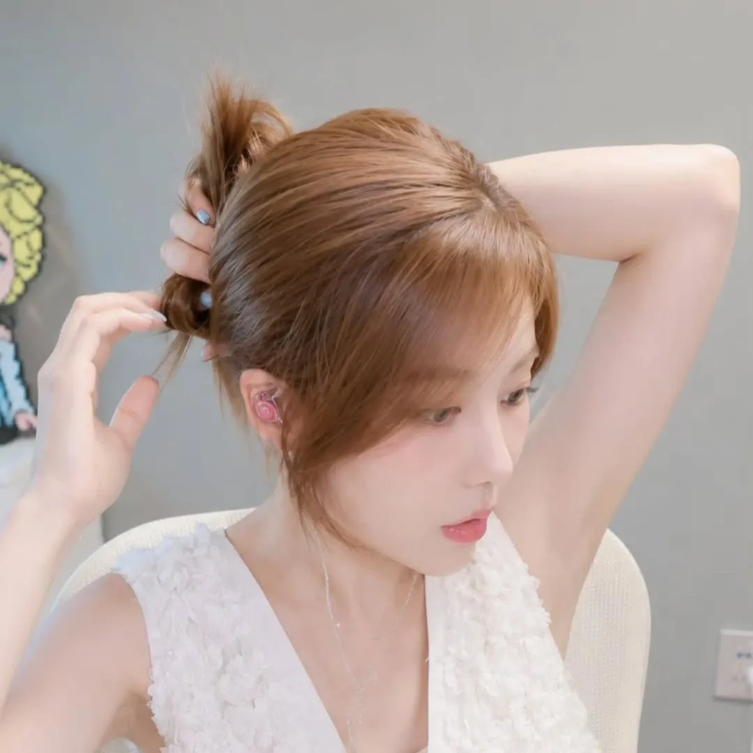 Foto kegiatan terbaru dari Kim Soyou