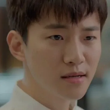 Foto terbaru dari Lee Junho