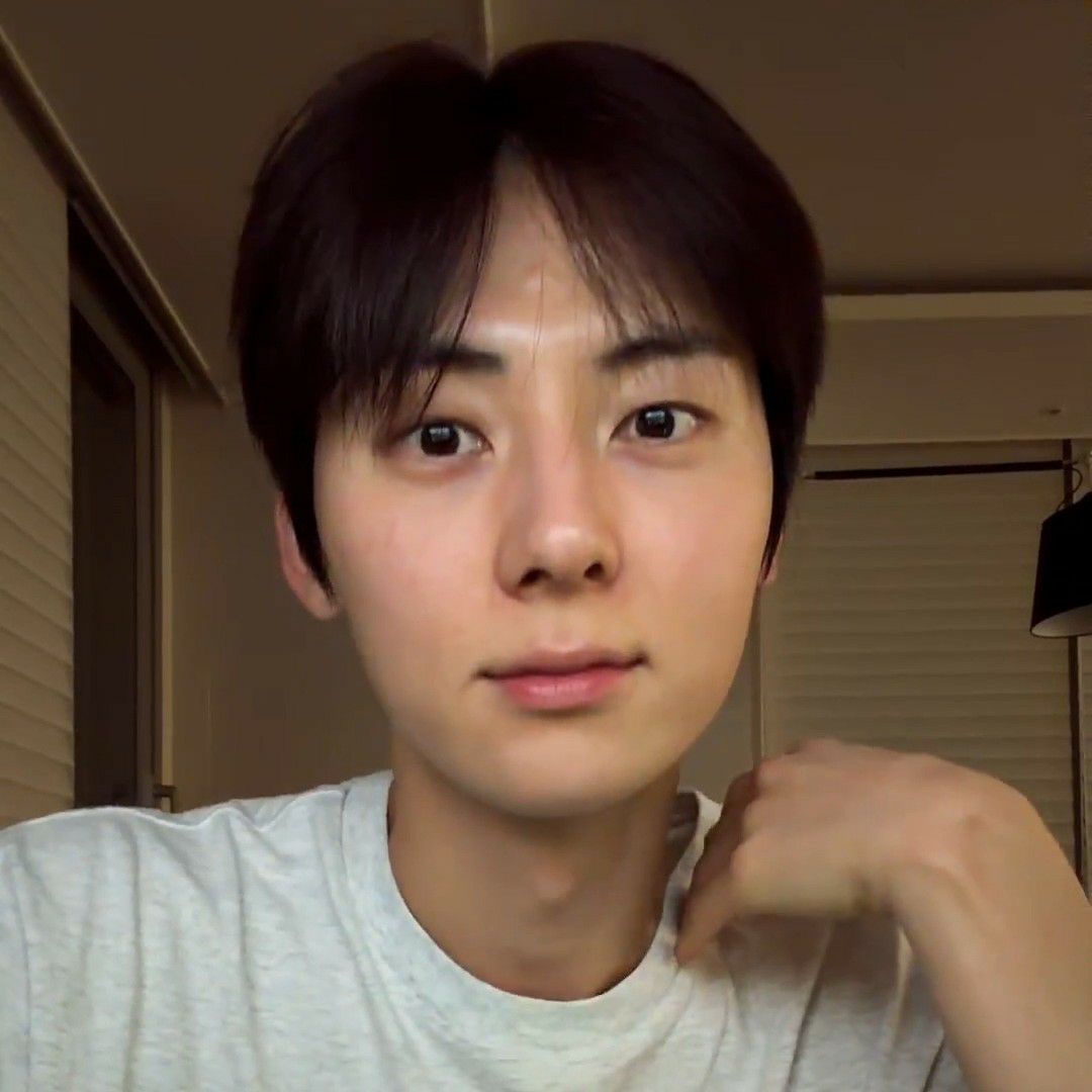 Behind-the-scenes cut of Hwang Minhyun