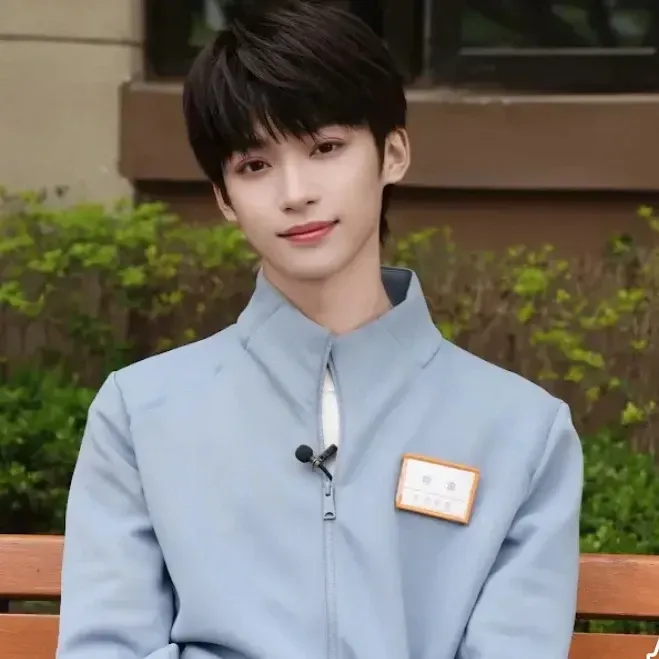 Behind-the-scenes cut of Zi Yu