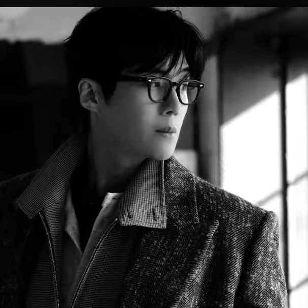 Recent activity shot of Kim Seonho