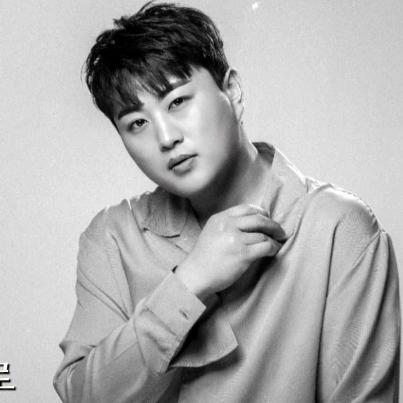 キム・ホジュンのビハインドカット