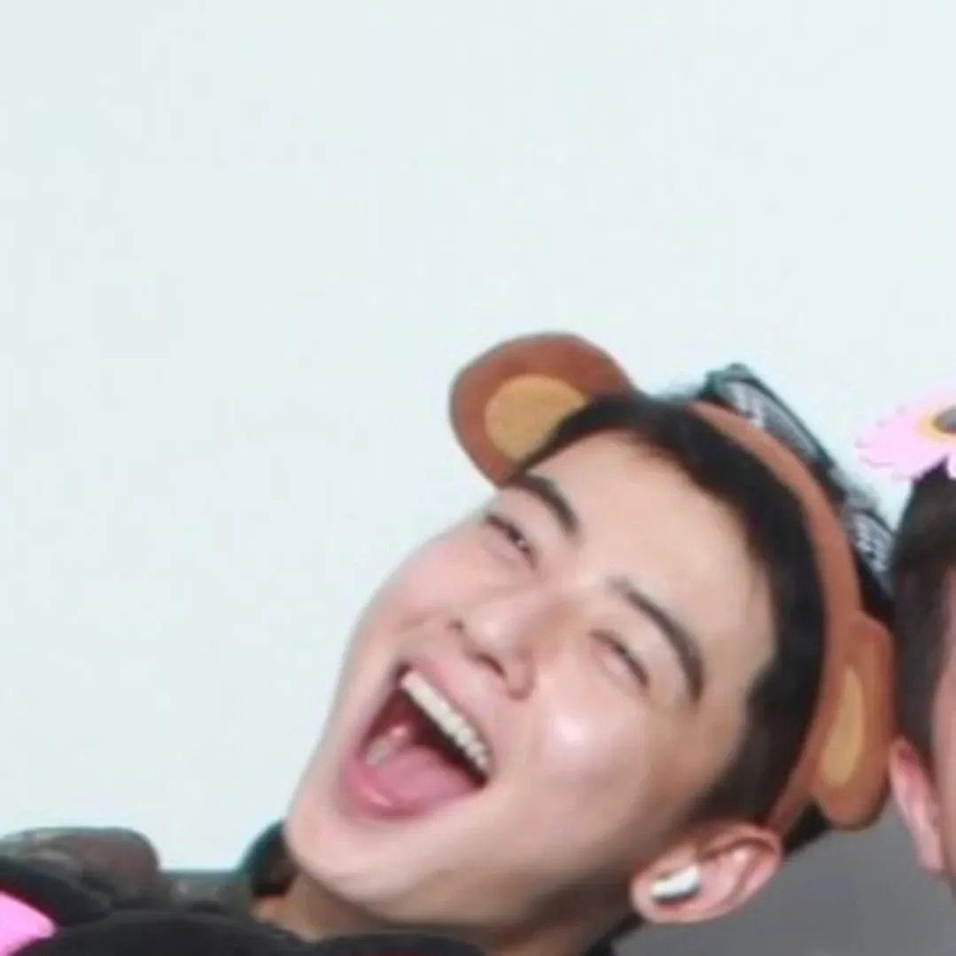 Latest photo of Cha Eunwoo