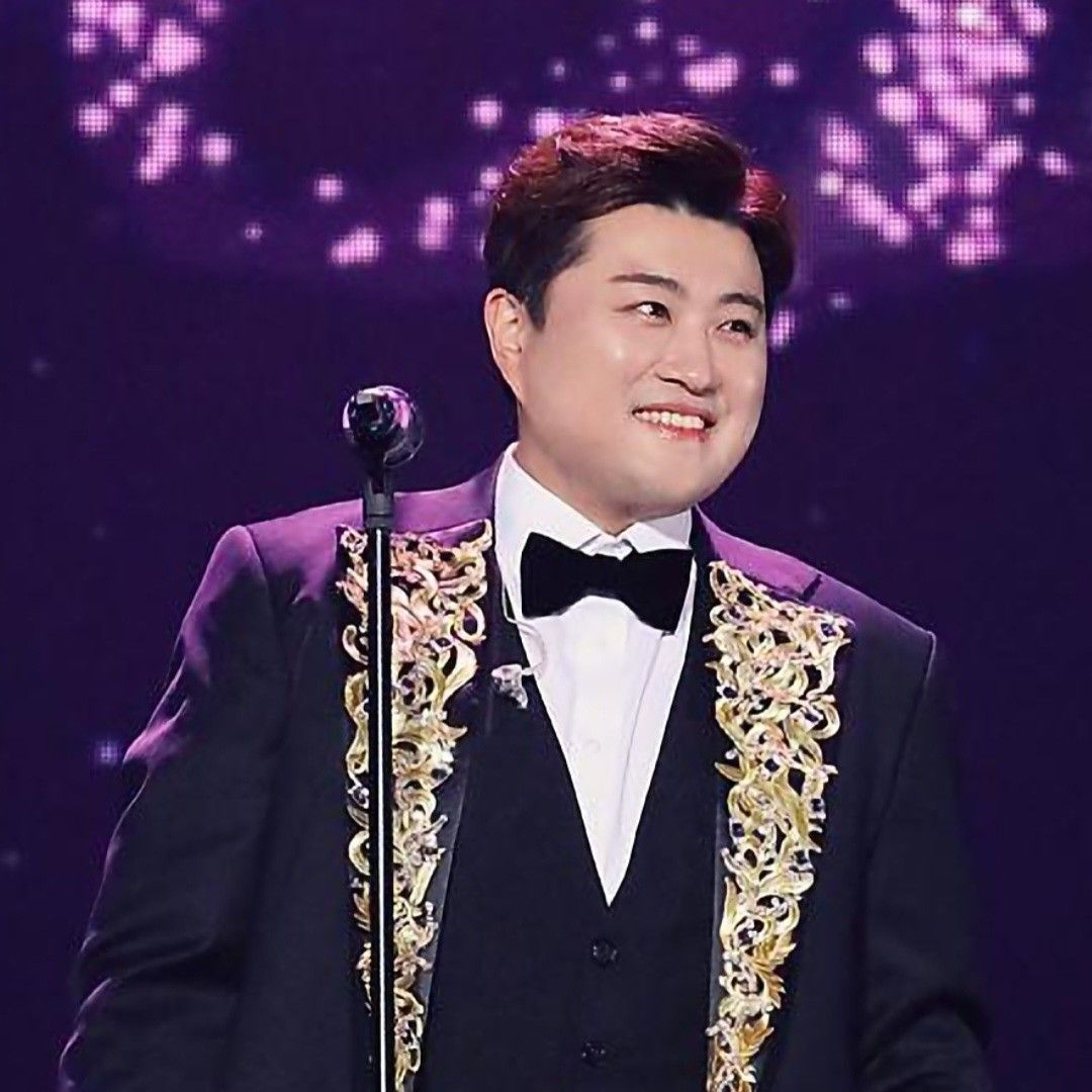 Momen yang diabadikan oleh penggemar Kim Hojoong