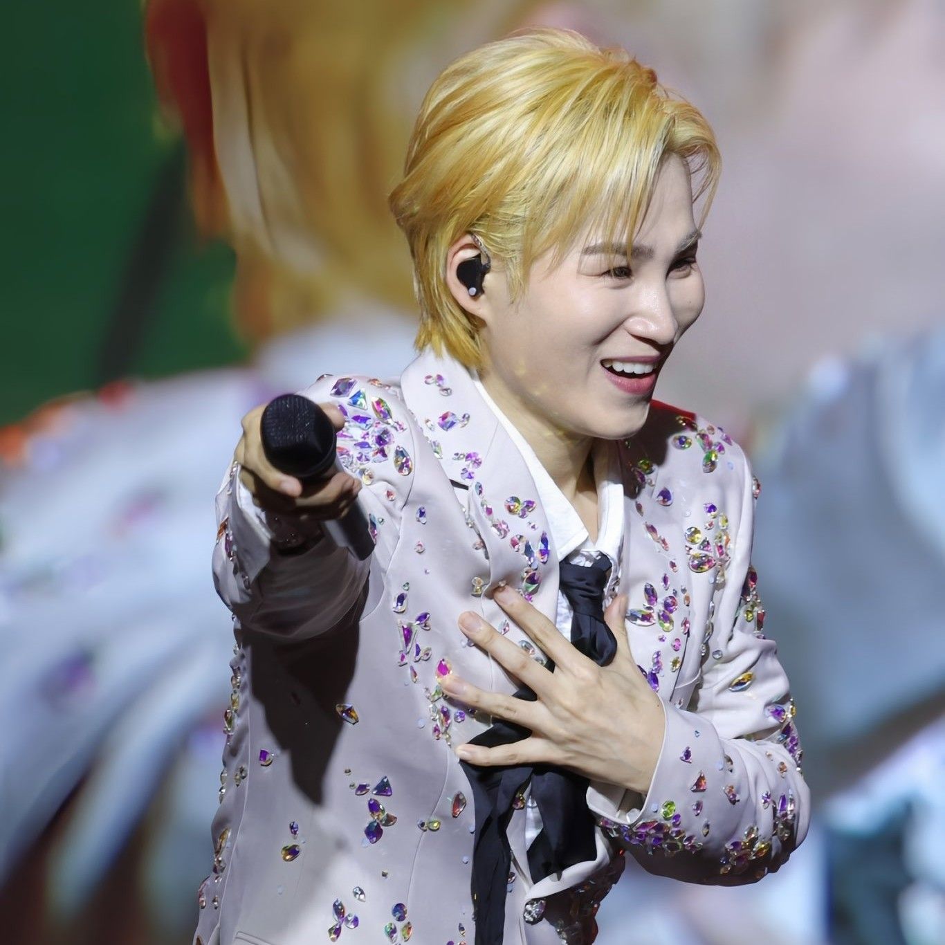 金熙栽的最新照片