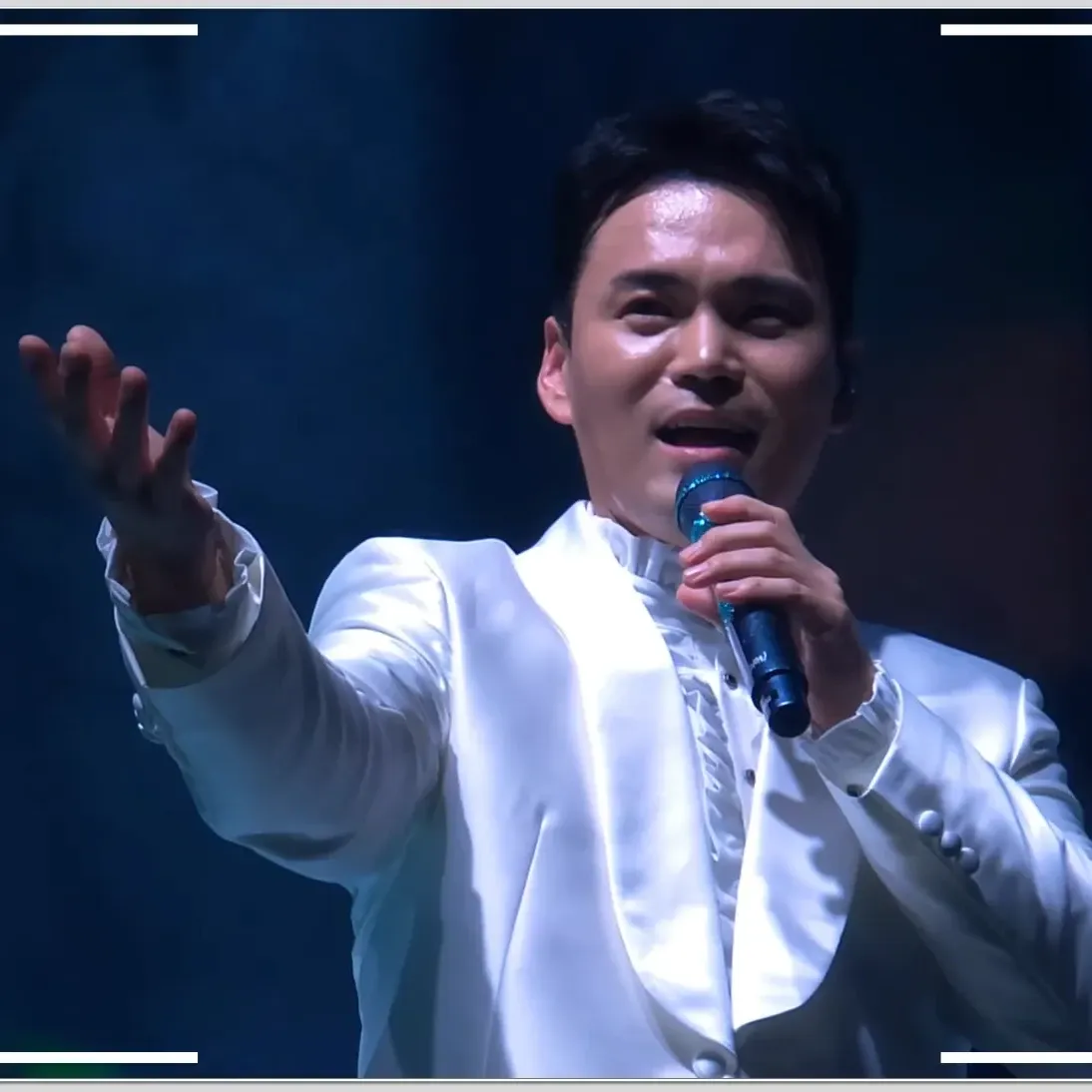 A moment captured by a fan of Cheonrokdam