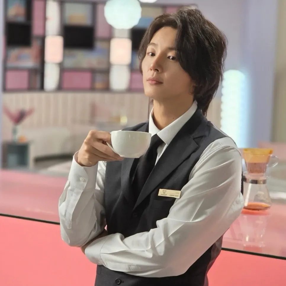 Recent activity shot of Yoon Shiyoon