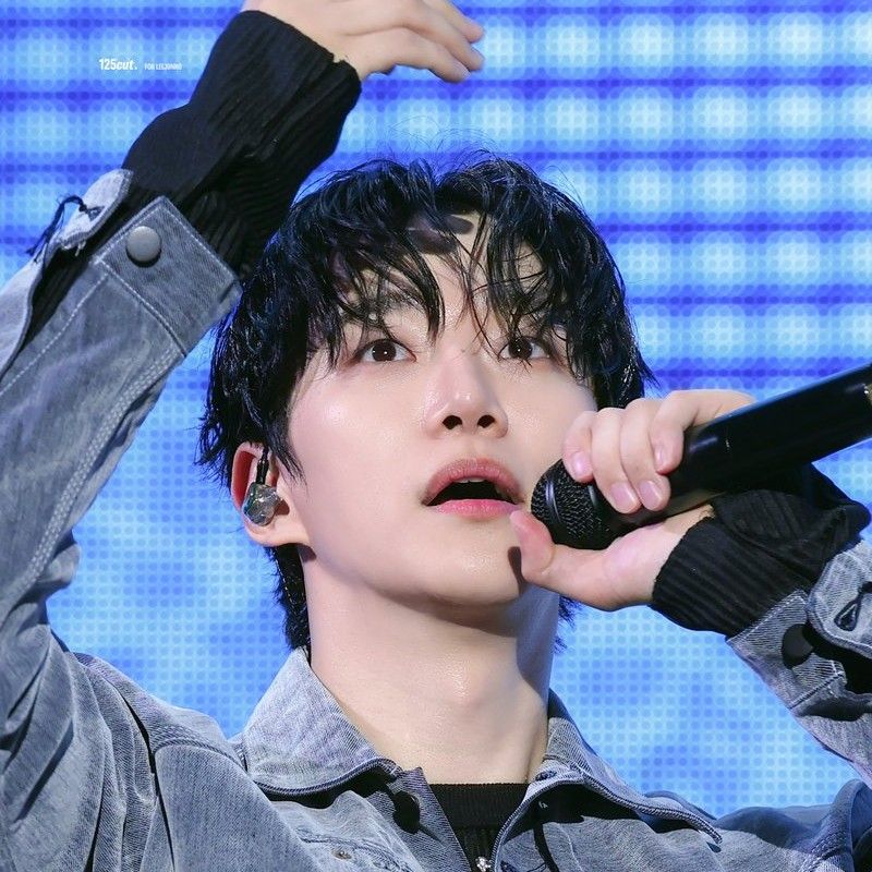 粉丝拍下的李俊昊瞬间