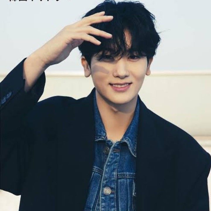 Recent activity shot of Park Hyungsik