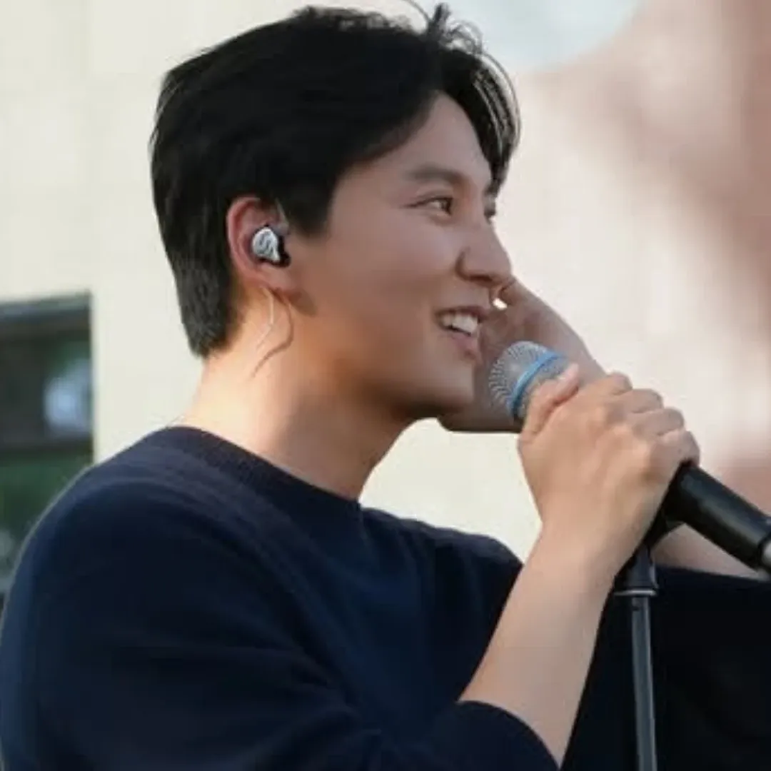 Recent activity shot of Kim Namgil