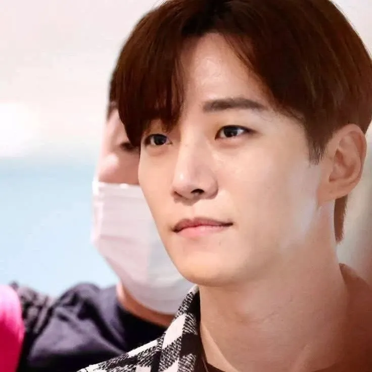 Cuplikan di balik layar dari Lee Junho