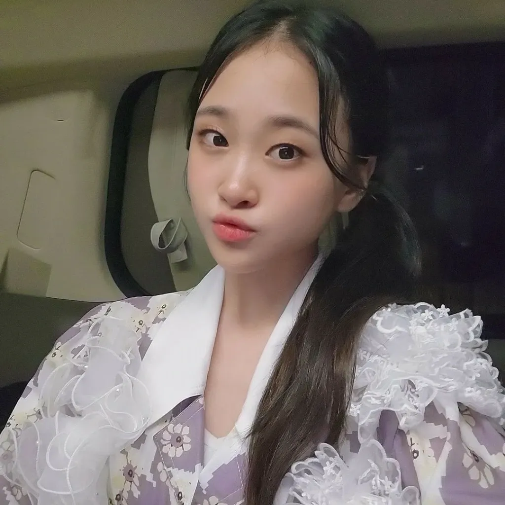 Momen yang diabadikan oleh penggemar Kim Dahyun