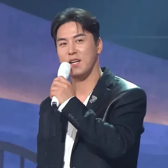 Foto kegiatan terbaru dari Jang Minho